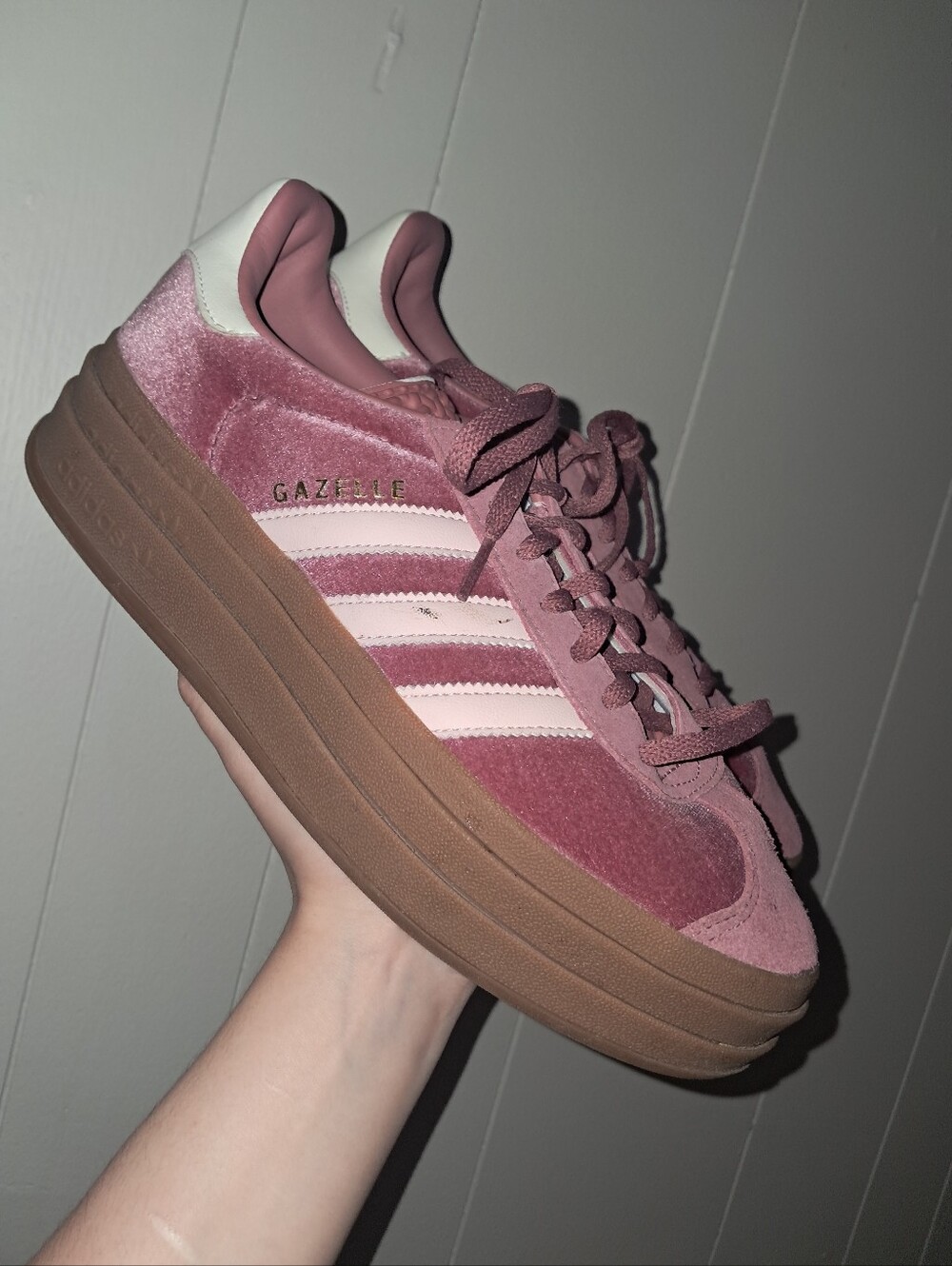 Adidas Gazelle Women's Rose Pink Suede Sneakers with Gum Platform Sole - Picture 2 of 8